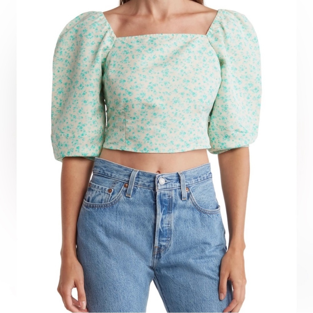 Levi’s Floral “The Statement Blouse”